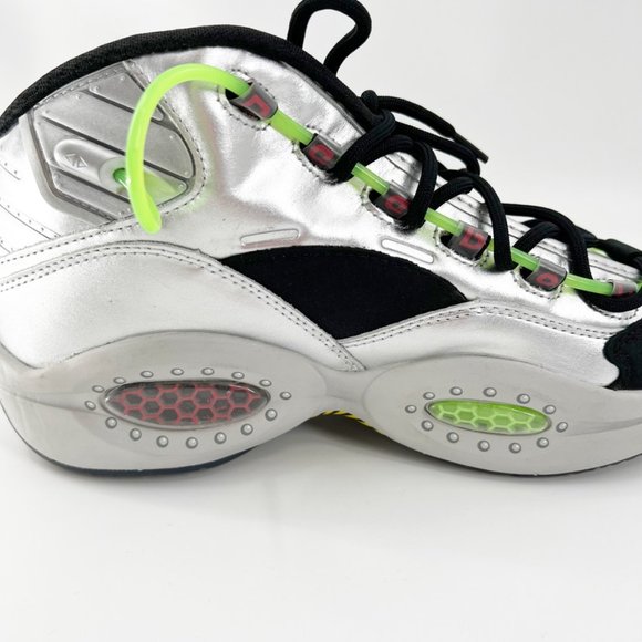 Reebok Question Mid Men's Basketball Sneaker Shoe Limited Minions Gru Lab FW7548 - Picture 9 of 12